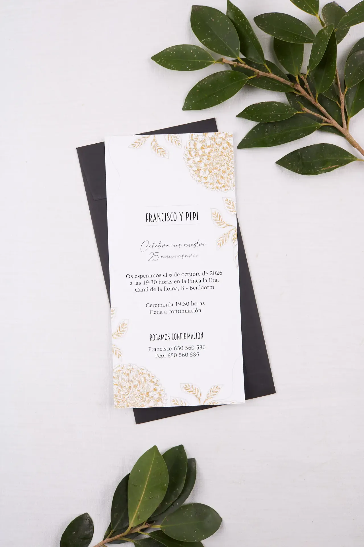 Invitación de boda Golden Dahlia (SI, COTTON KRAFT)