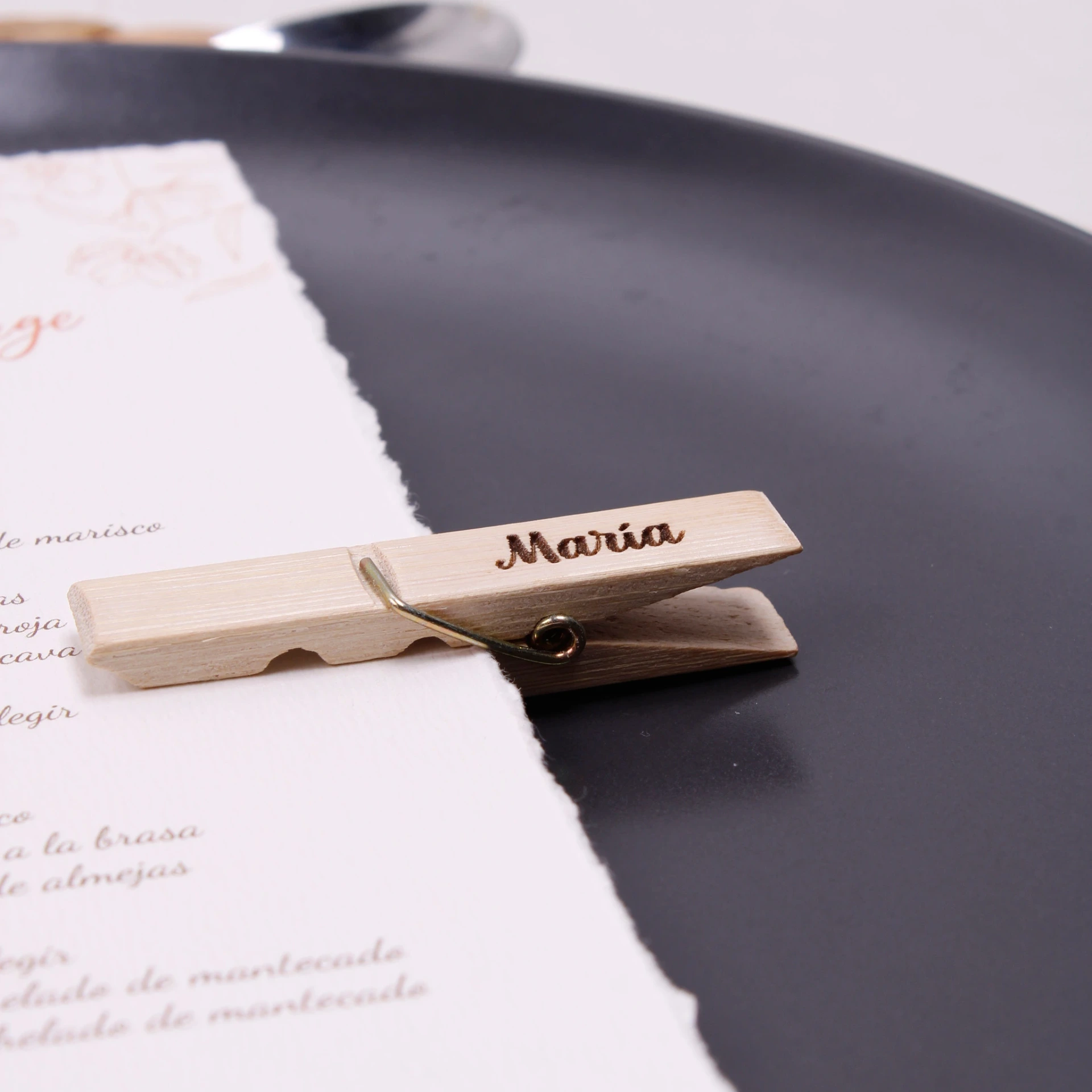 Marcasitios pinza bambú con imán