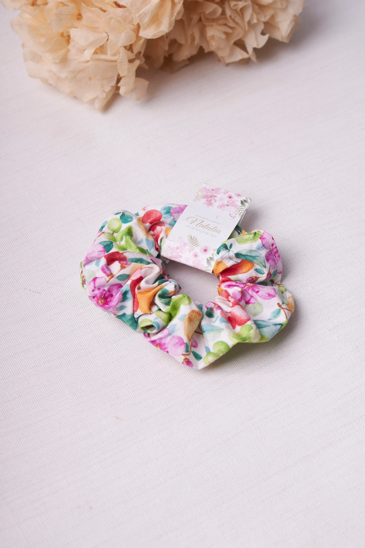 Detalle con estilo · Scrunchie personalizado