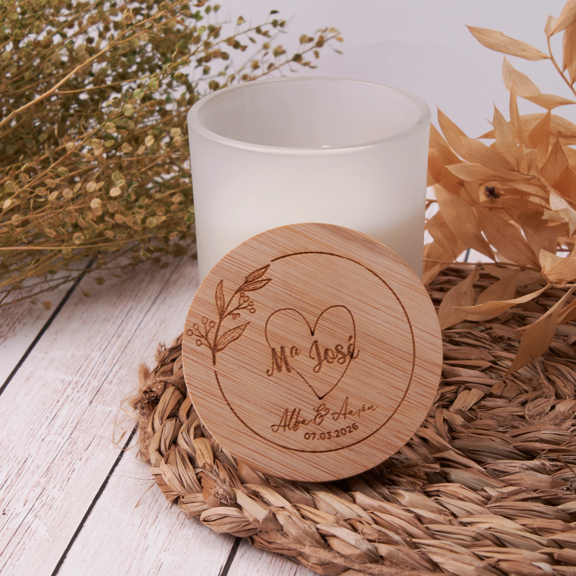 Aroma que permanece · Vela aromática tapa de bambú