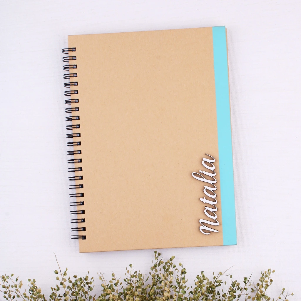 LIBRETA A5 NOMBRE RELIEVE (ROJO)