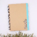 Ideas con nombre propio · Libreta A6 nombre relieve