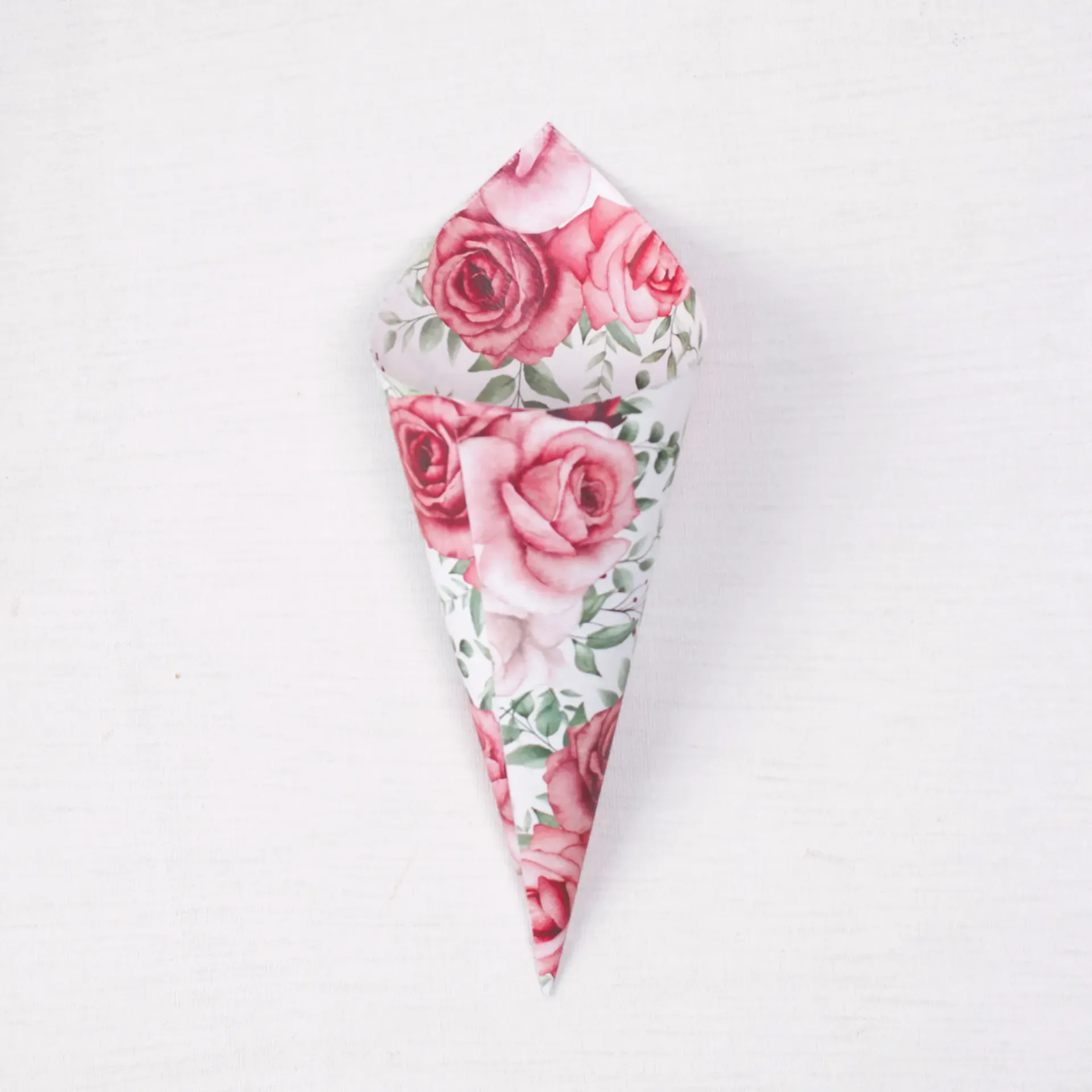 Romanticismo en la salida · Cono boda rosa (PEQUEÑO- ideal para flor seca)