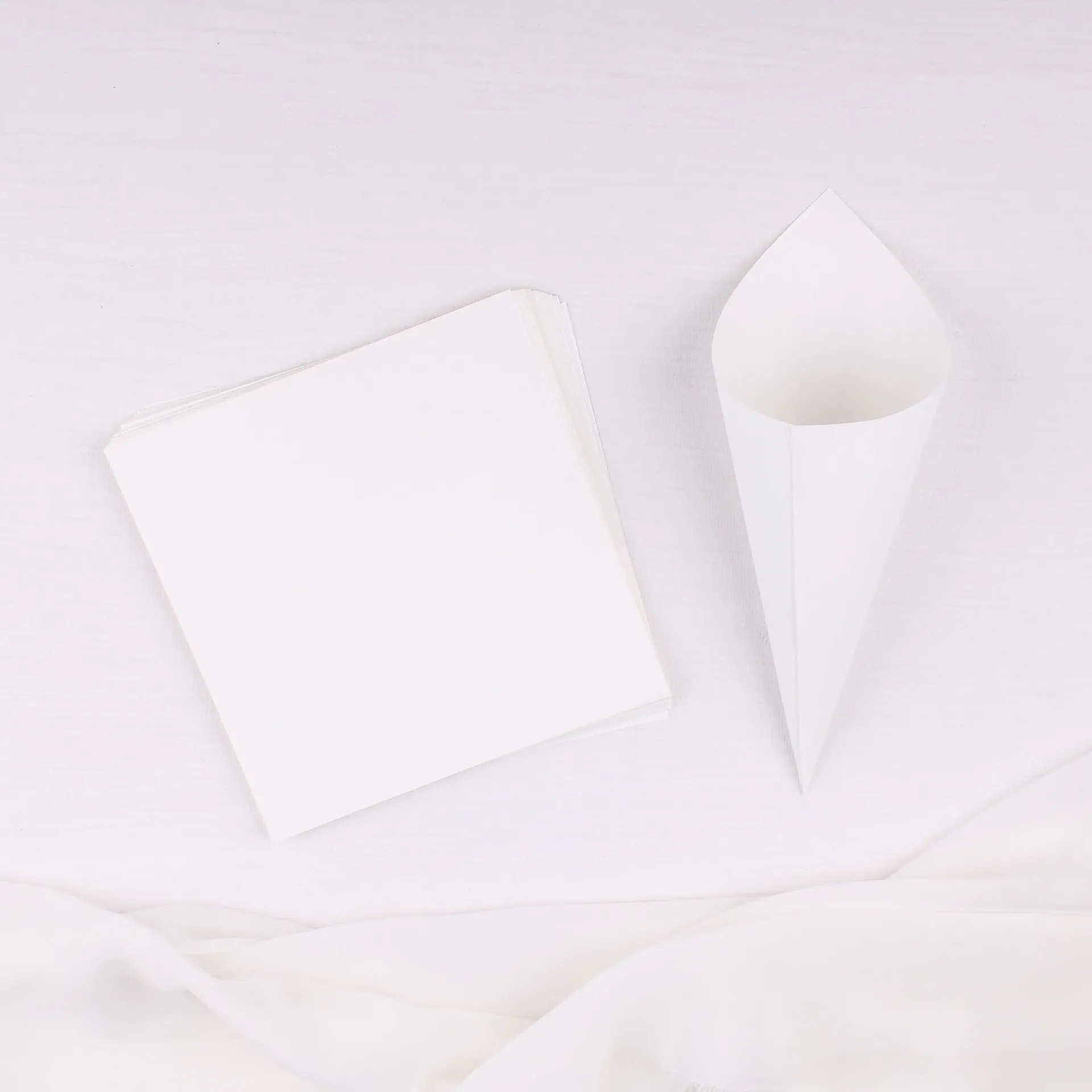 Textura para crear · Papel cono textura blanco