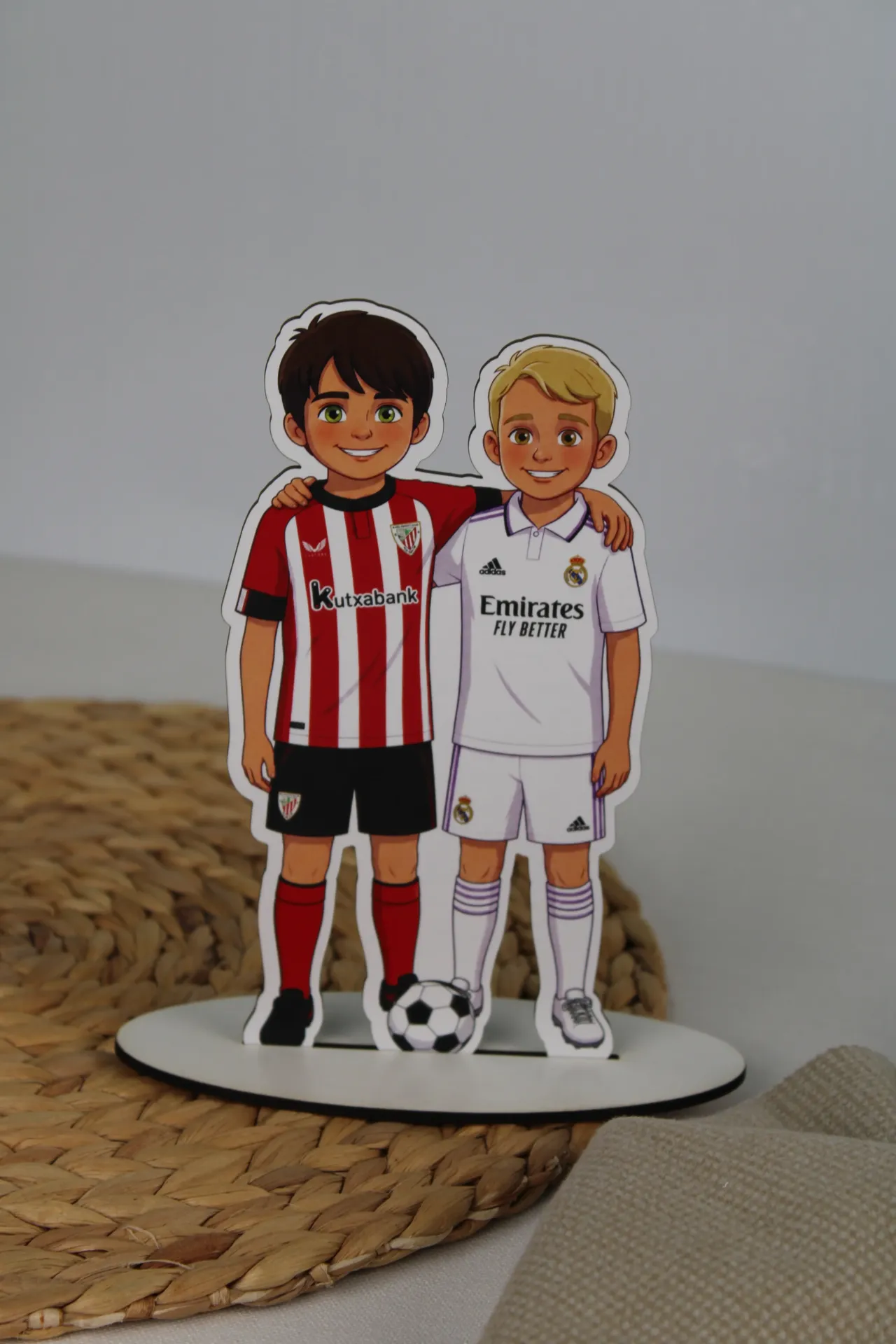 RECUERDOS CON PROTAGONISMO · FIGURA PERSONALIZADA CON PEANA