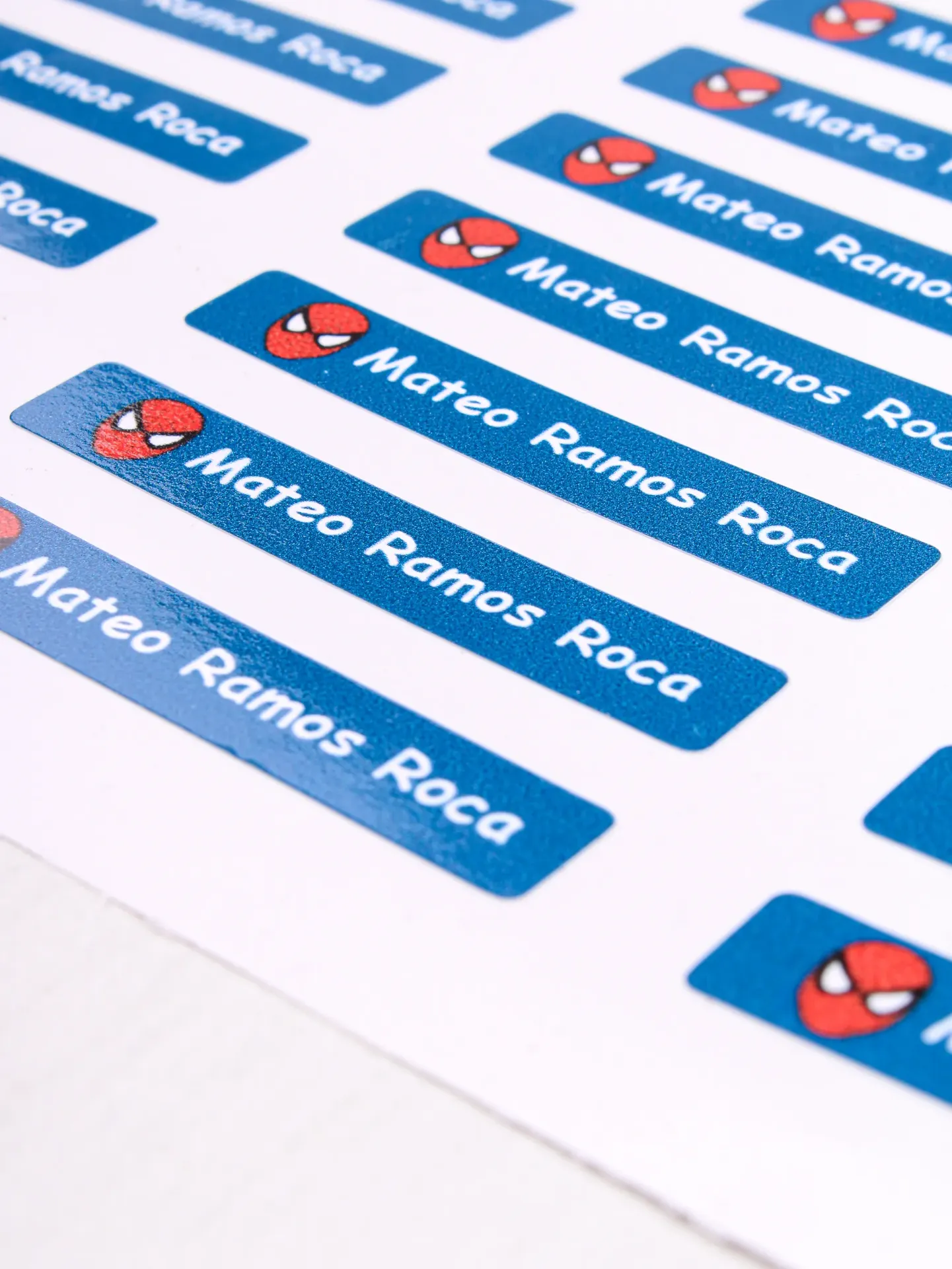 ETIQUETAS PERSONALIZADAS ADHESIVAS (1)