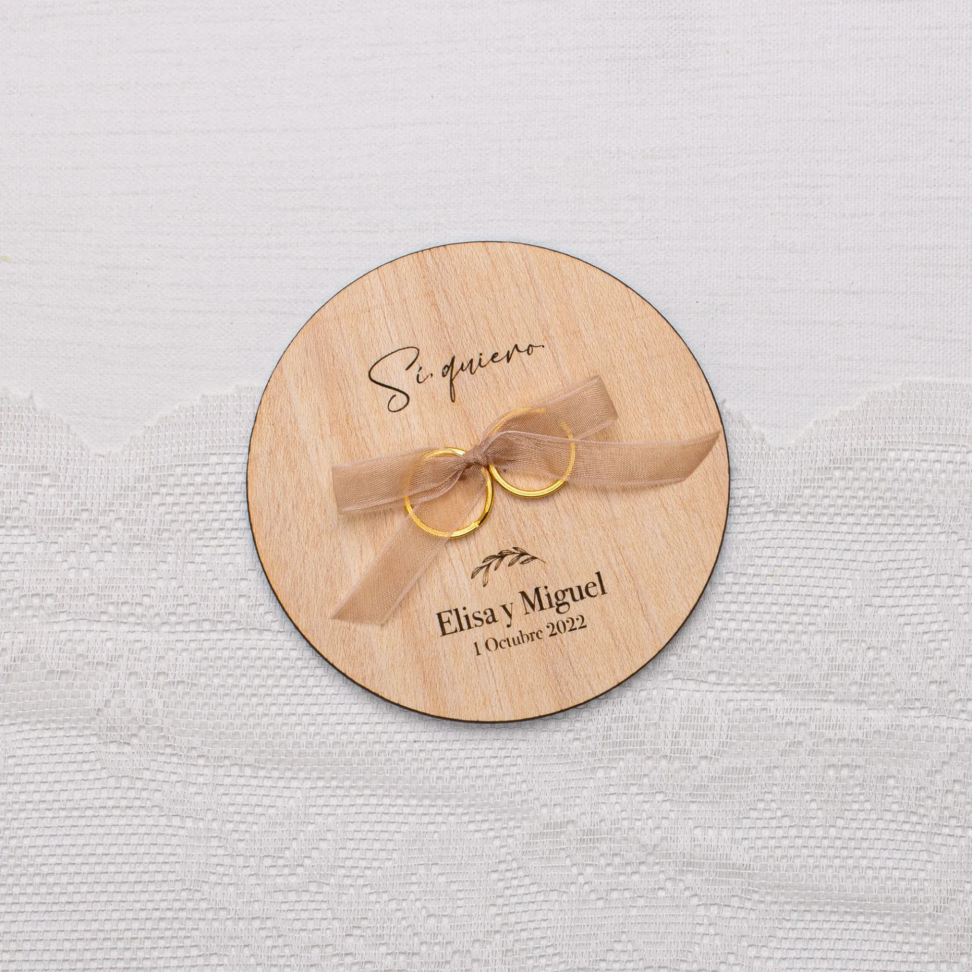 Anillo con raíces · Porta alianzas redondo (11 CM, GASA BLANCO/CREMA)