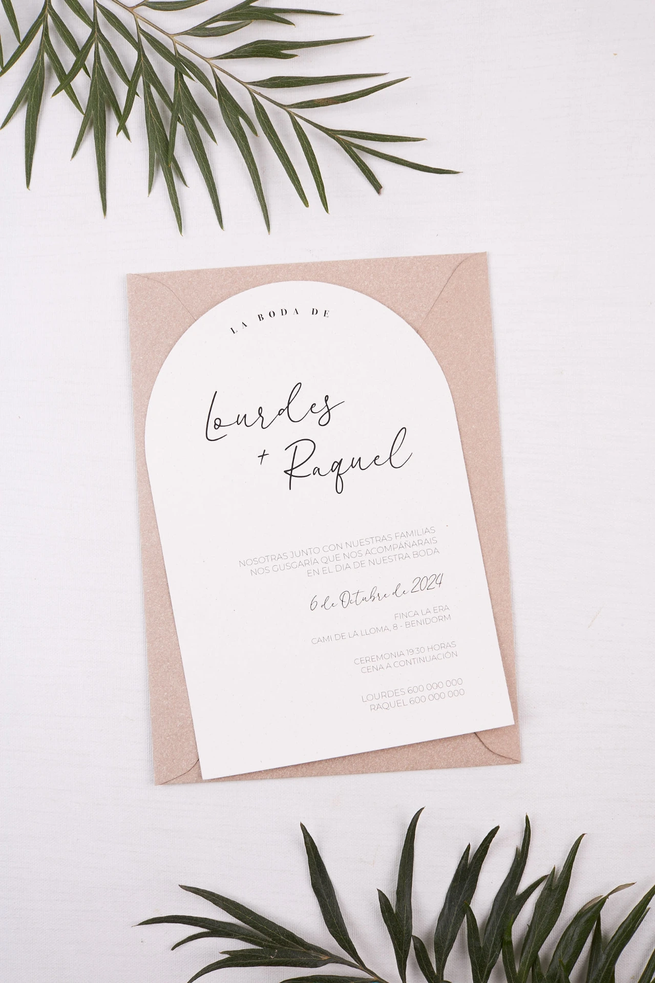 Invitación de boda Arco Lettering